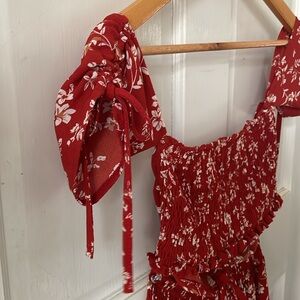 SET 🌹 NWOT Amazon 🌻 sun chaser set